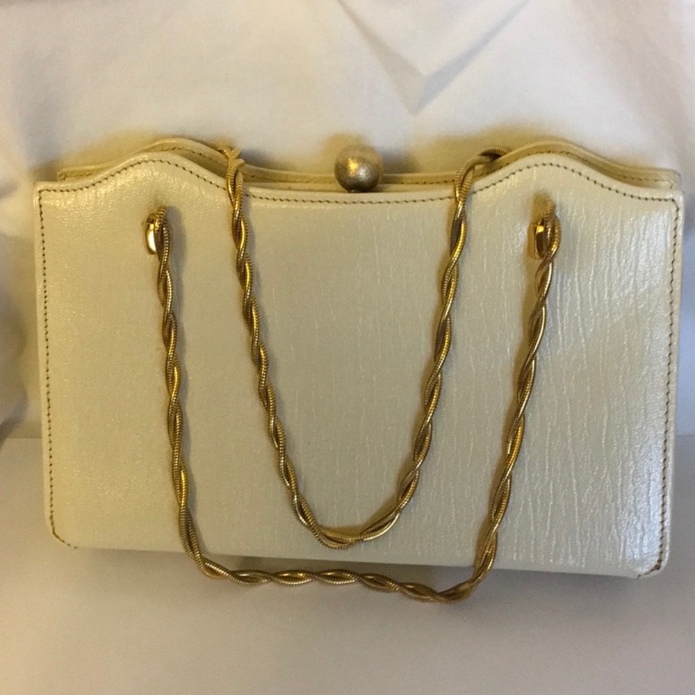 SAKS FIFTH AVE LEATHER PURSE